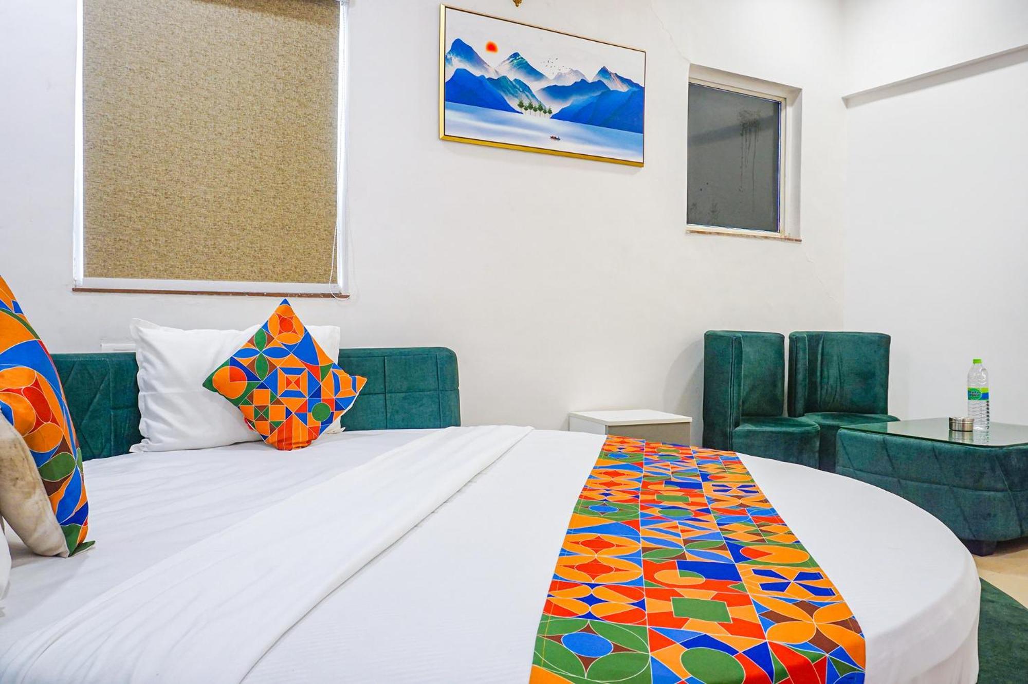 פונה Hotel O The Leela Inn מראה חיצוני תמונה