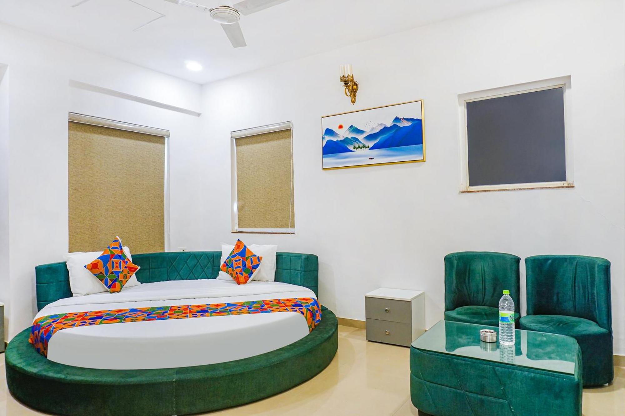פונה Hotel O The Leela Inn מראה חיצוני תמונה
