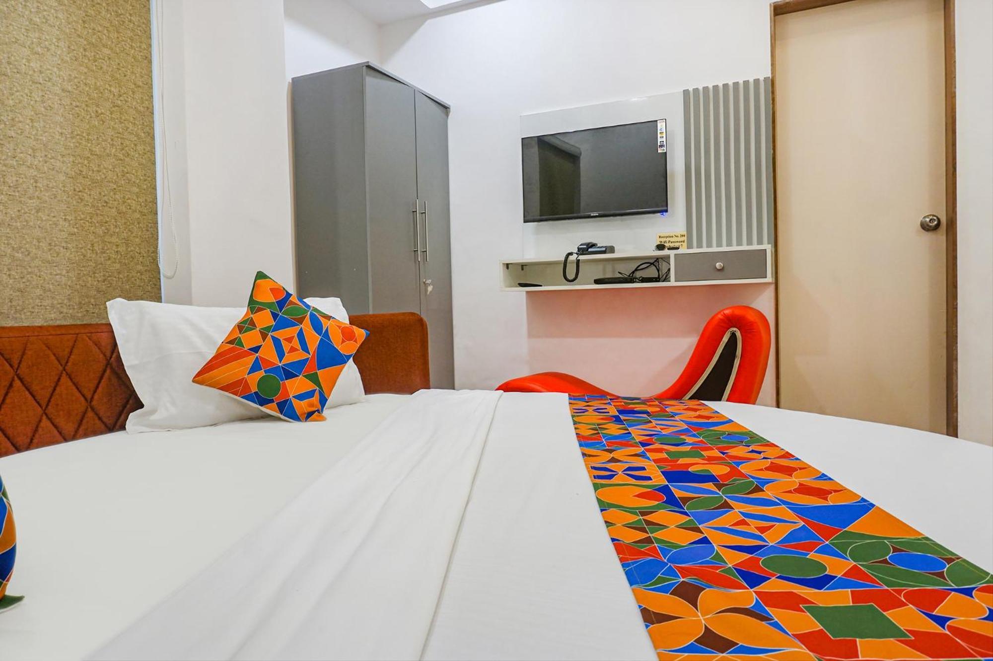 פונה Hotel O The Leela Inn מראה חיצוני תמונה