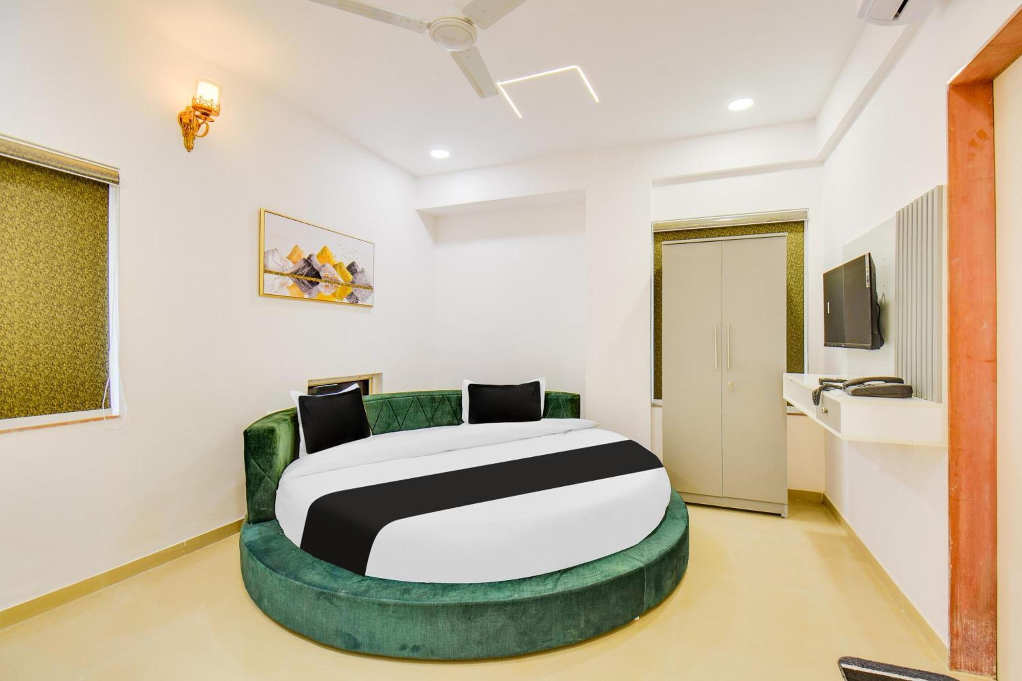 פונה Hotel O The Leela Inn מראה חיצוני תמונה