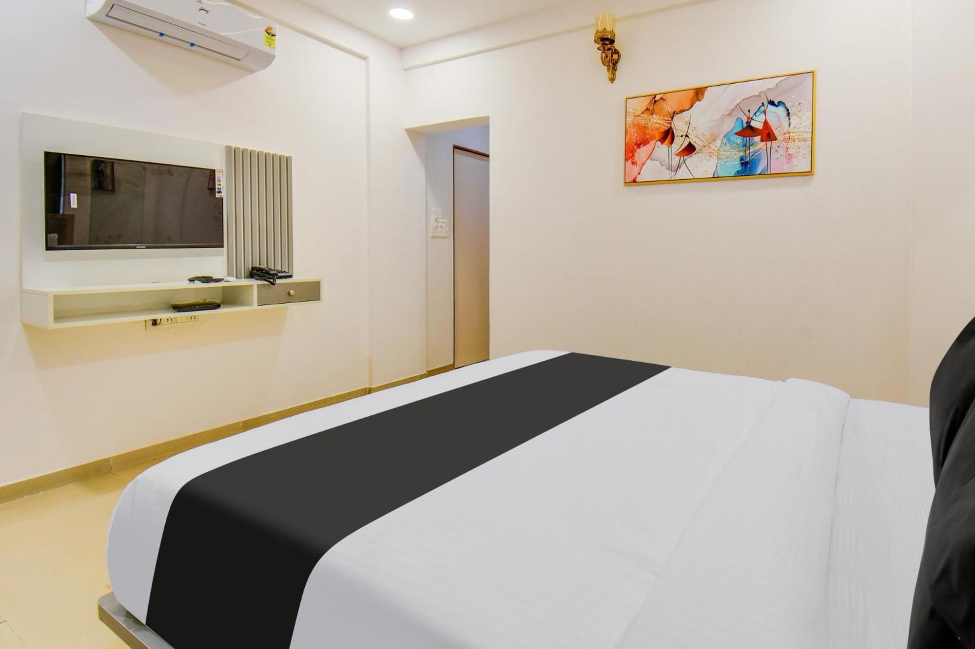 פונה Hotel O The Leela Inn מראה חיצוני תמונה