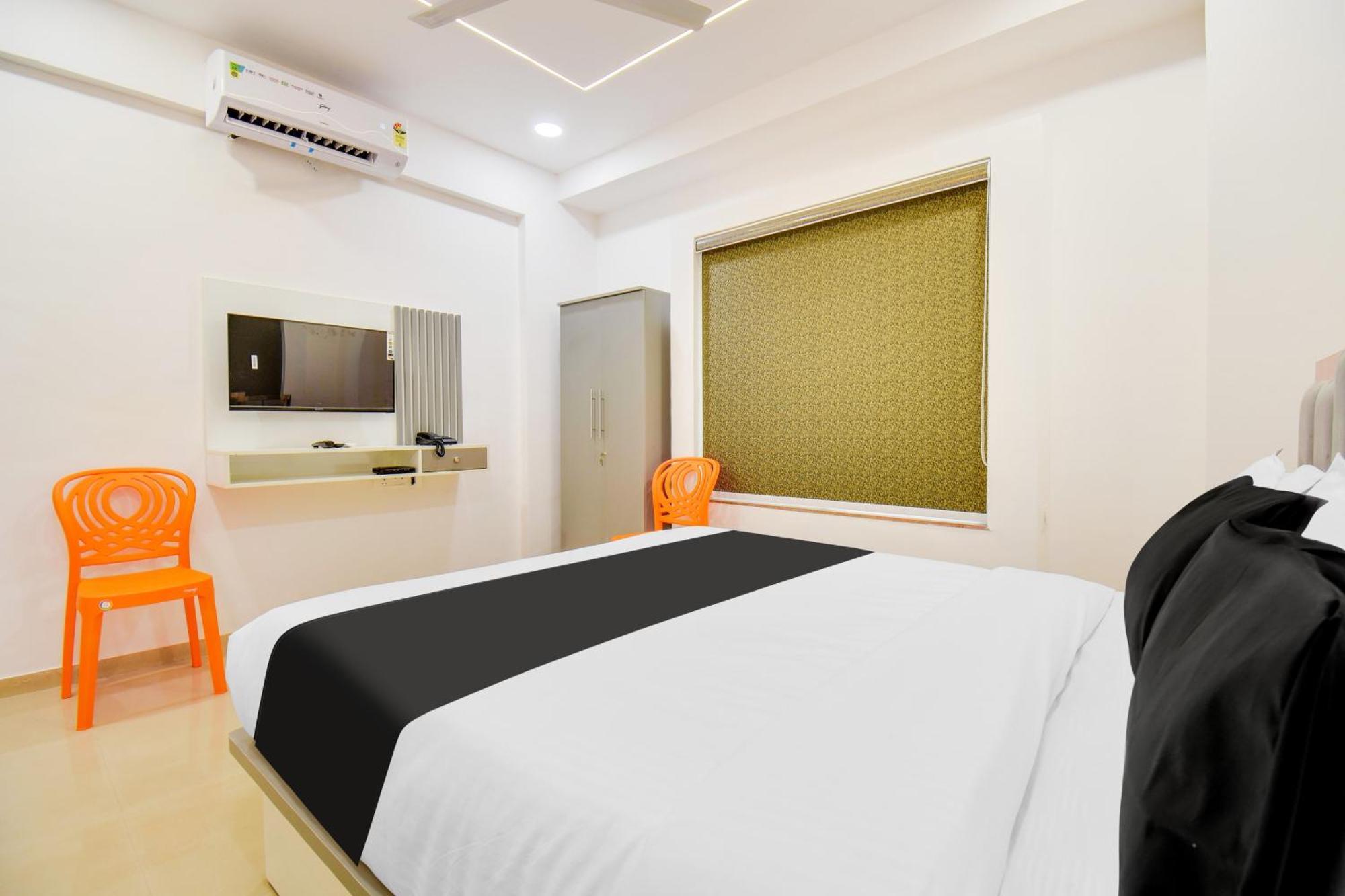 פונה Hotel O The Leela Inn מראה חיצוני תמונה