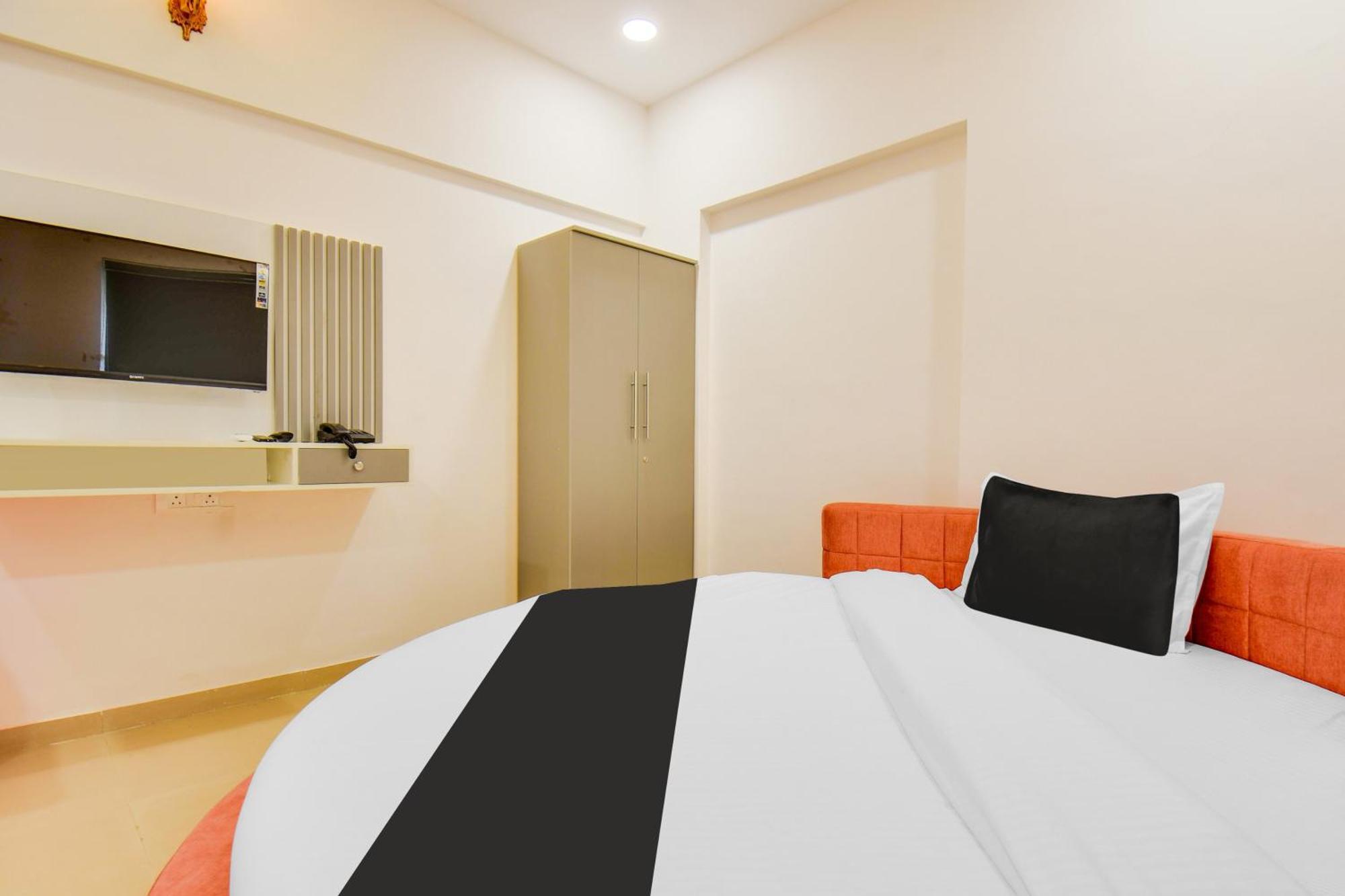 פונה Hotel O The Leela Inn מראה חיצוני תמונה